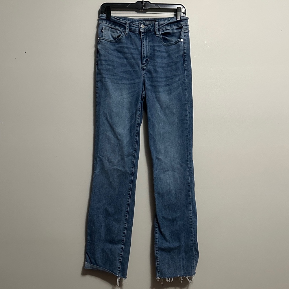 Judy Blue Straight-Leg Jeans in Medium Blue Wash Size 7 / 28